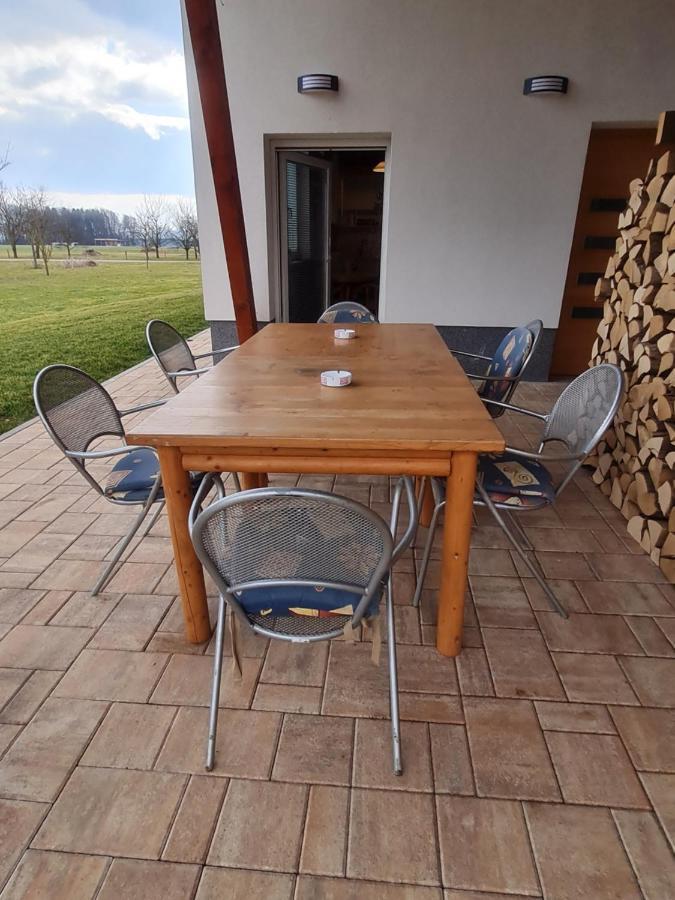 Ferienwohnung Apartma Ranc Luze Kranj Exterior foto