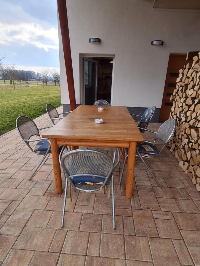 Ferienwohnung Apartma Ranc Luze Kranj Exterior foto